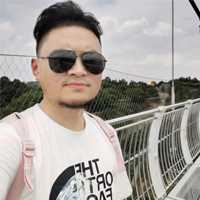 龙剑雄老师照片